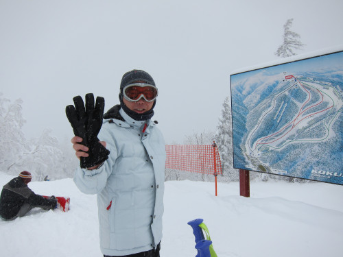 ski-in-kokusai-january-22012-4_6618553675_o.jpg