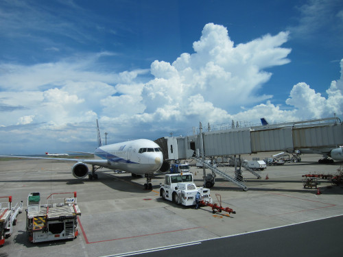 the-cloud-at-haneda_6088330923_o.jpg